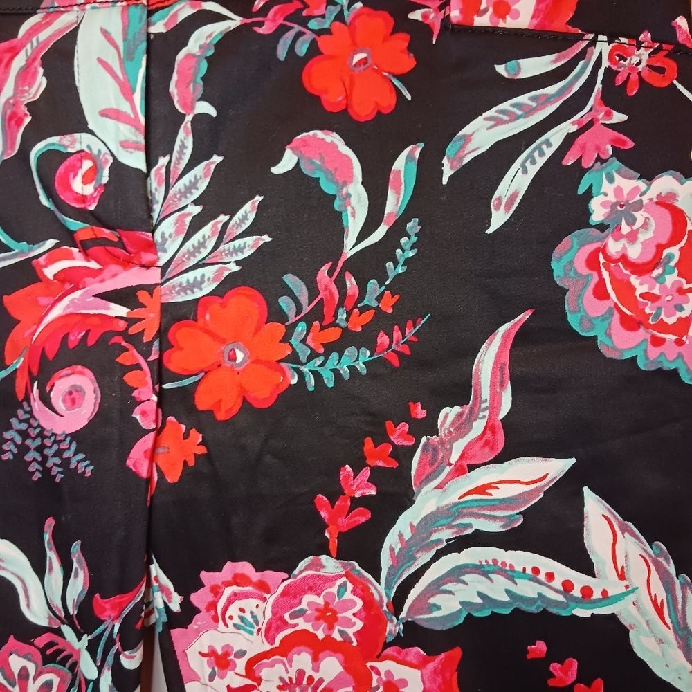 EUC 7th Avenue Design Studio New York & Company Women's  Floral Capris S… - Picture 6 of 9